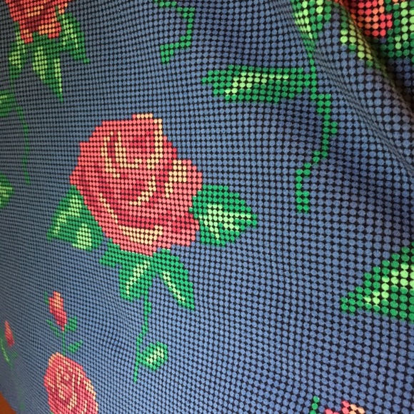 Lularoe Carly - Picture 2 of 2